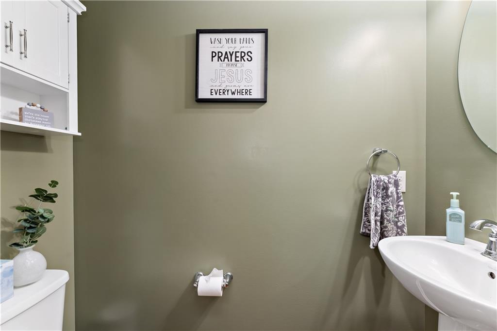 170 Arbor Trail Drive McKees Rocks, PA 15136 - Photo 11 of 28