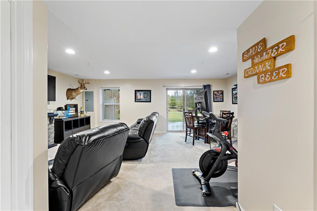 170 Arbor Trail Drive McKees Rocks, PA 15136 - Photo 21 of 28