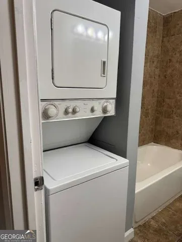 $1,350 | 3741 Hopkins Road, Powder Springs, GA 30127