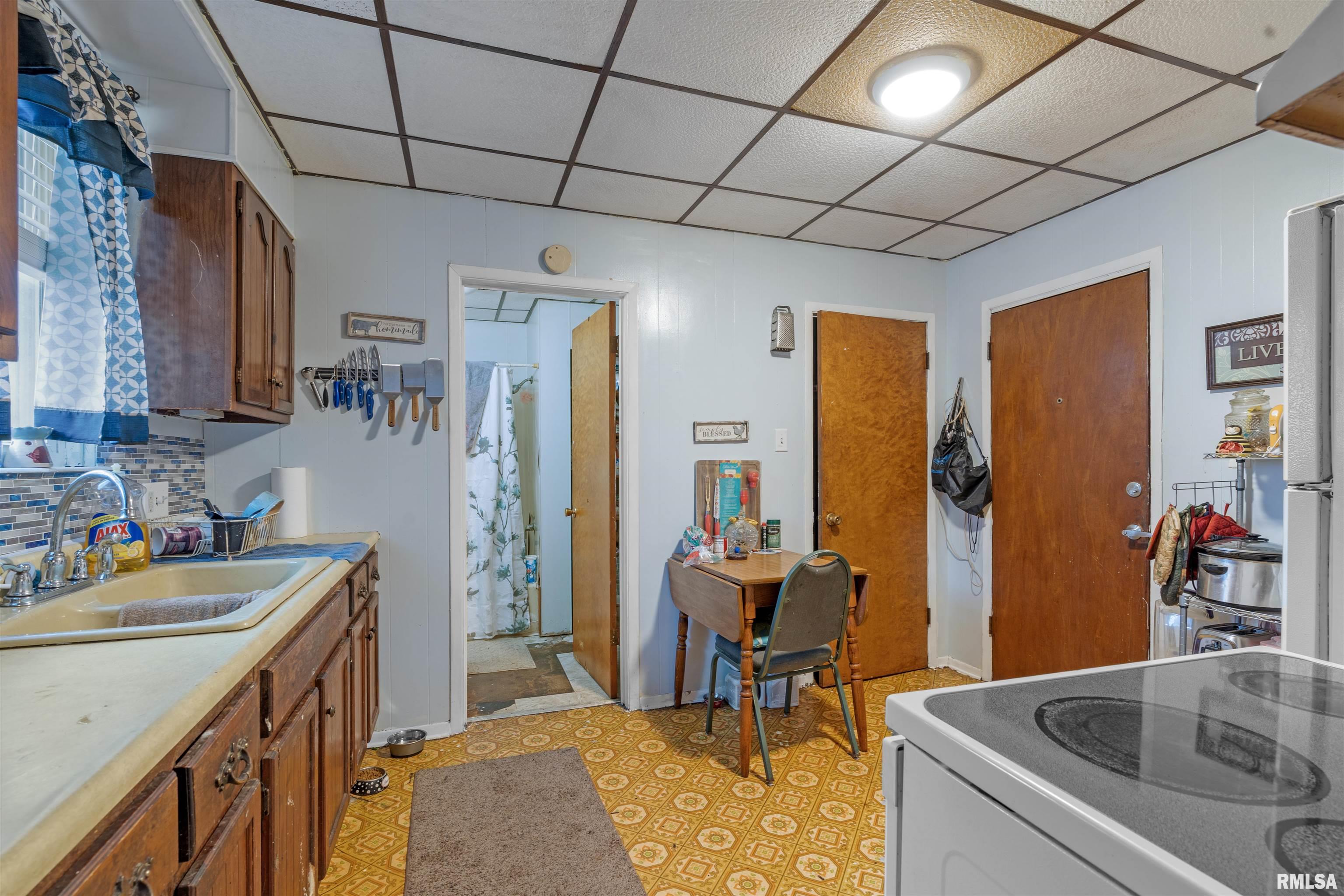 1036 North Rutledge Street Springfield, IL 62702 - Photo 8 of 30