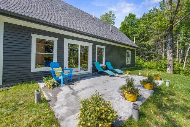 $500,000 | 1719 Dixmont Road, Etna, ME 04434