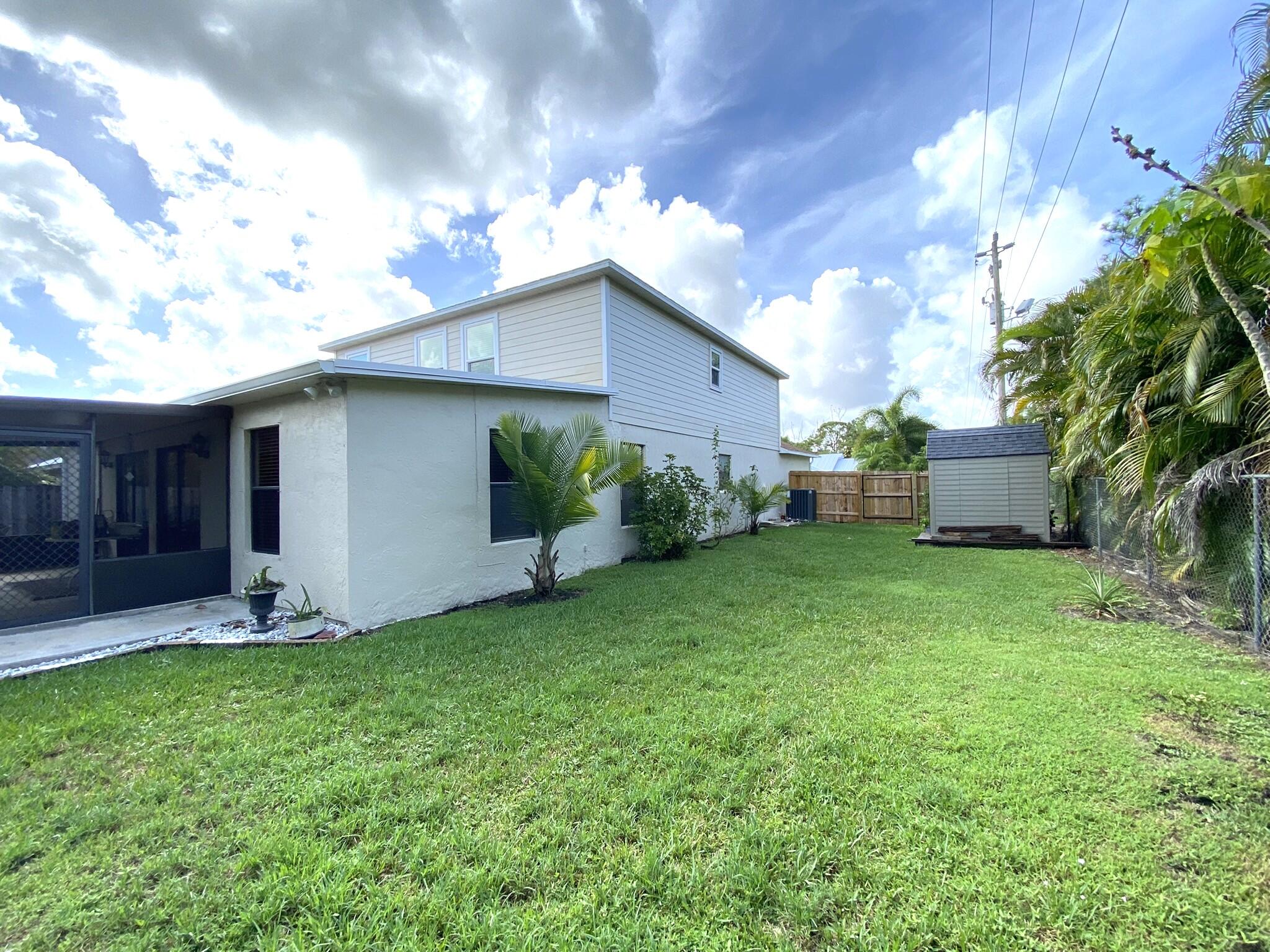 3905 Walnut Place Stuart, FL 34997 - Photo 11 of 29 IMG_1319
