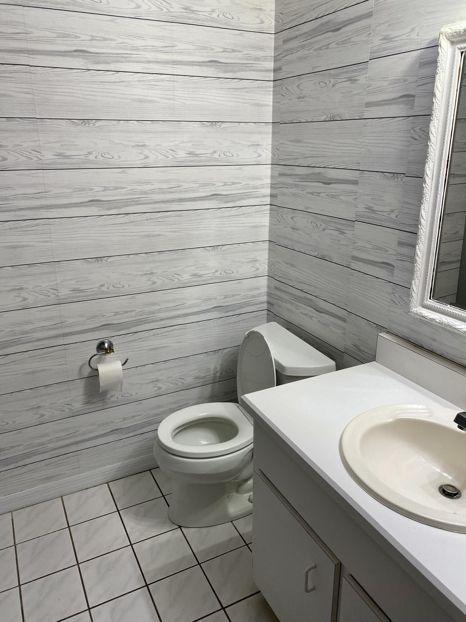 3905 Walnut Place Stuart, FL 34997 - Photo 22 of 29 IMG_1303