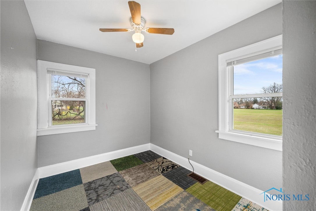 2117 Fairfax Road Toledo, OH 43613 - Photo 12 of 24 Gallery Image 12