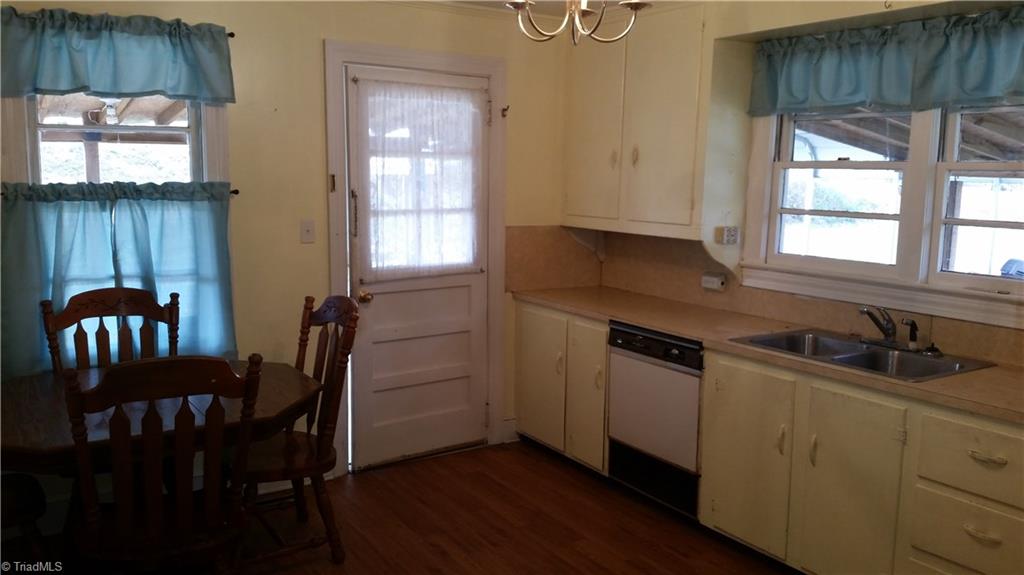 124 Cedarbrook Road Jonesville, NC 28642 - Photo 14 of 18 Gallery Image 14
