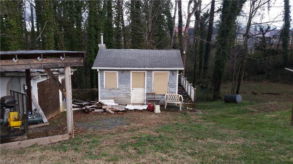 124 Cedarbrook Road Jonesville, NC 28642 - Photo 5 of 18 Gallery Image 5
