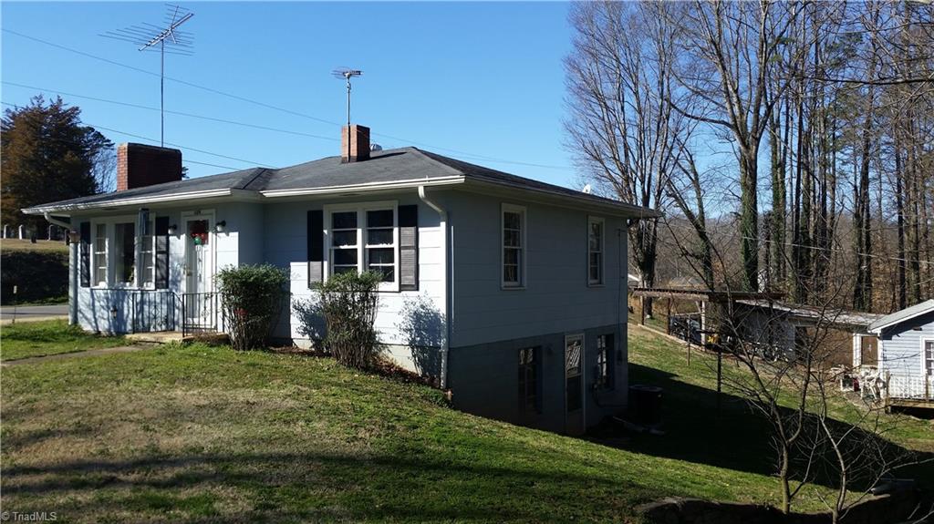 124 Cedarbrook Road Jonesville, NC 28642 - Photo 9 of 18 Gallery Image 9