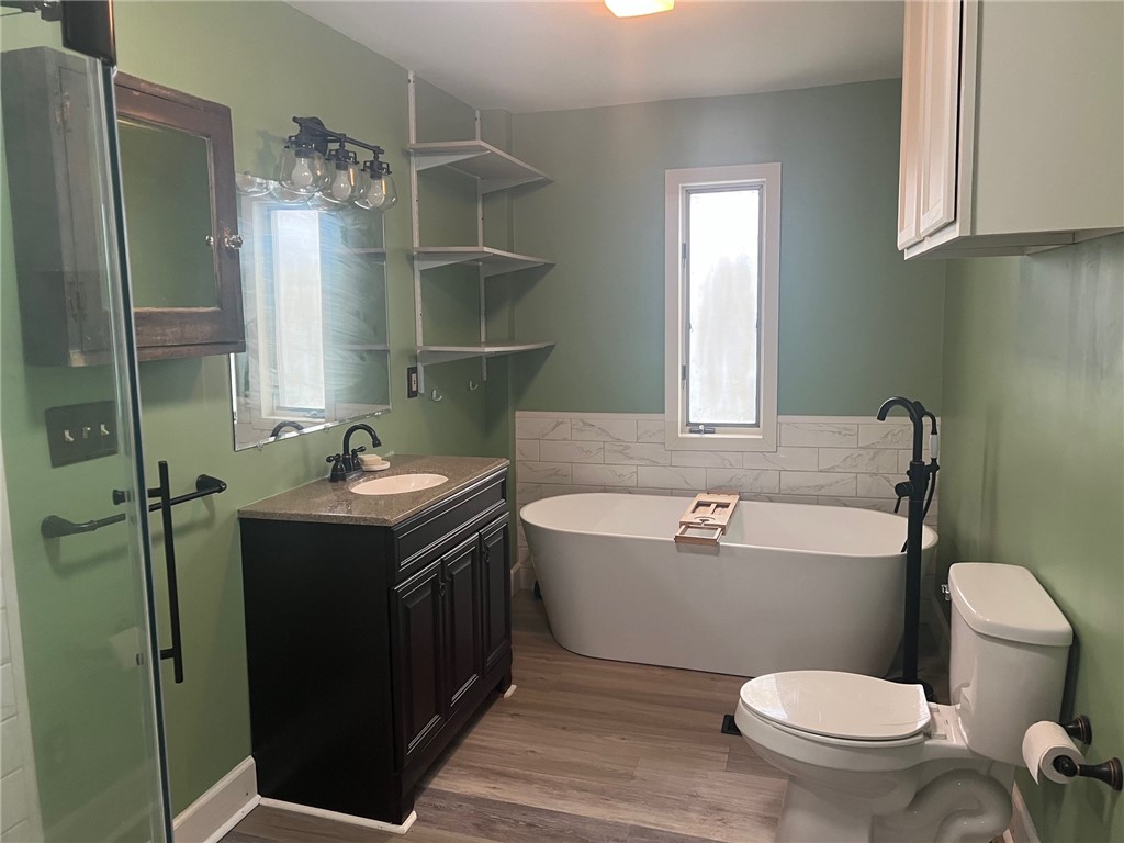 2709 Chestnut Street York, NY 14592 - Photo 15 of 27 soaking tub!