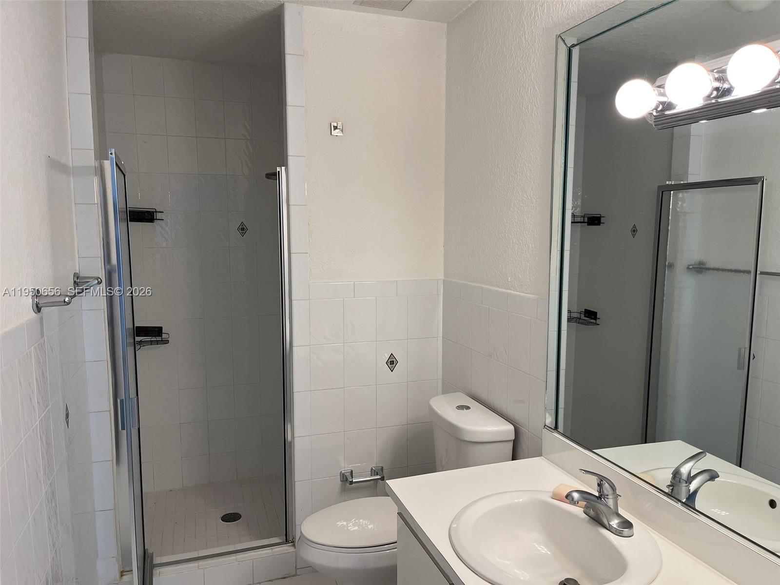 11773 Southwest 108th Lane Miami, FL 33186 - Photo 6 of 8 Master Bathroom