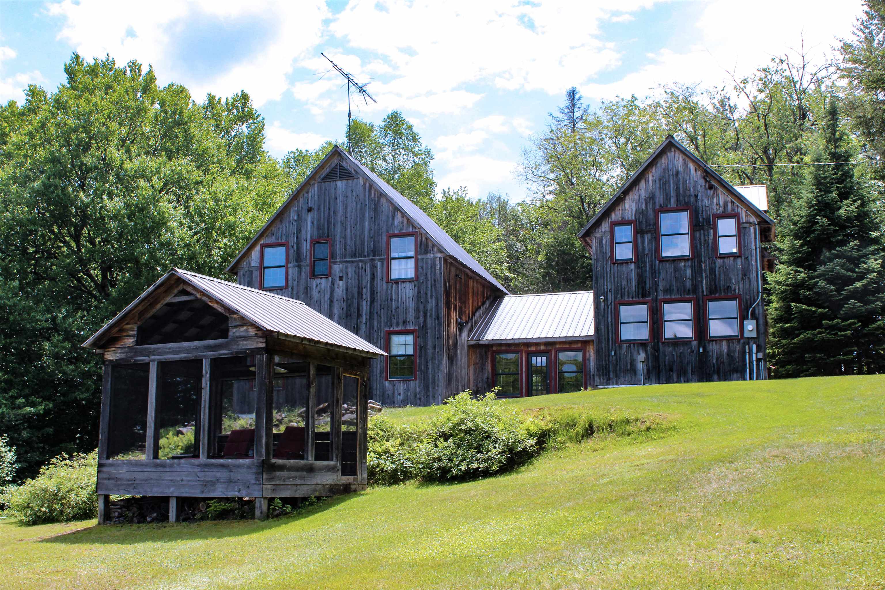 2890 Center Pond Road Newark, VT 05871 - Photo 4 of 51 Gallery Image 4