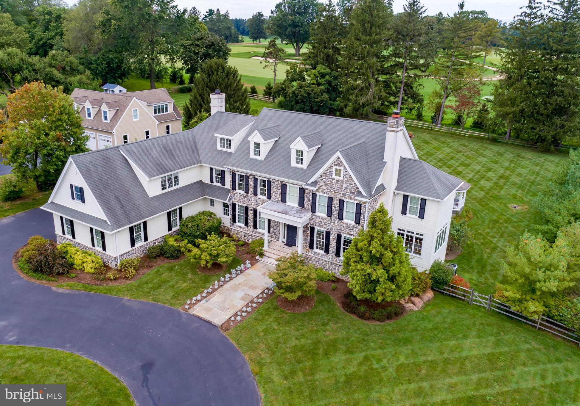 Exterior view of 3511 Sawmill Road