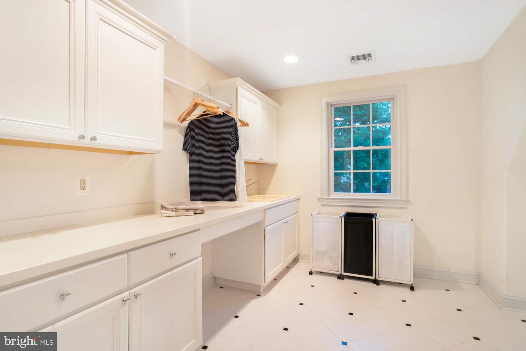 3511 Sawmill Road Newtown Square, PA 19073 - Photo 40 of 57 Second floor laundry room