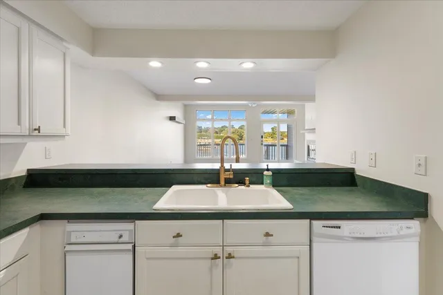 a bed room with a bed and a fireplace