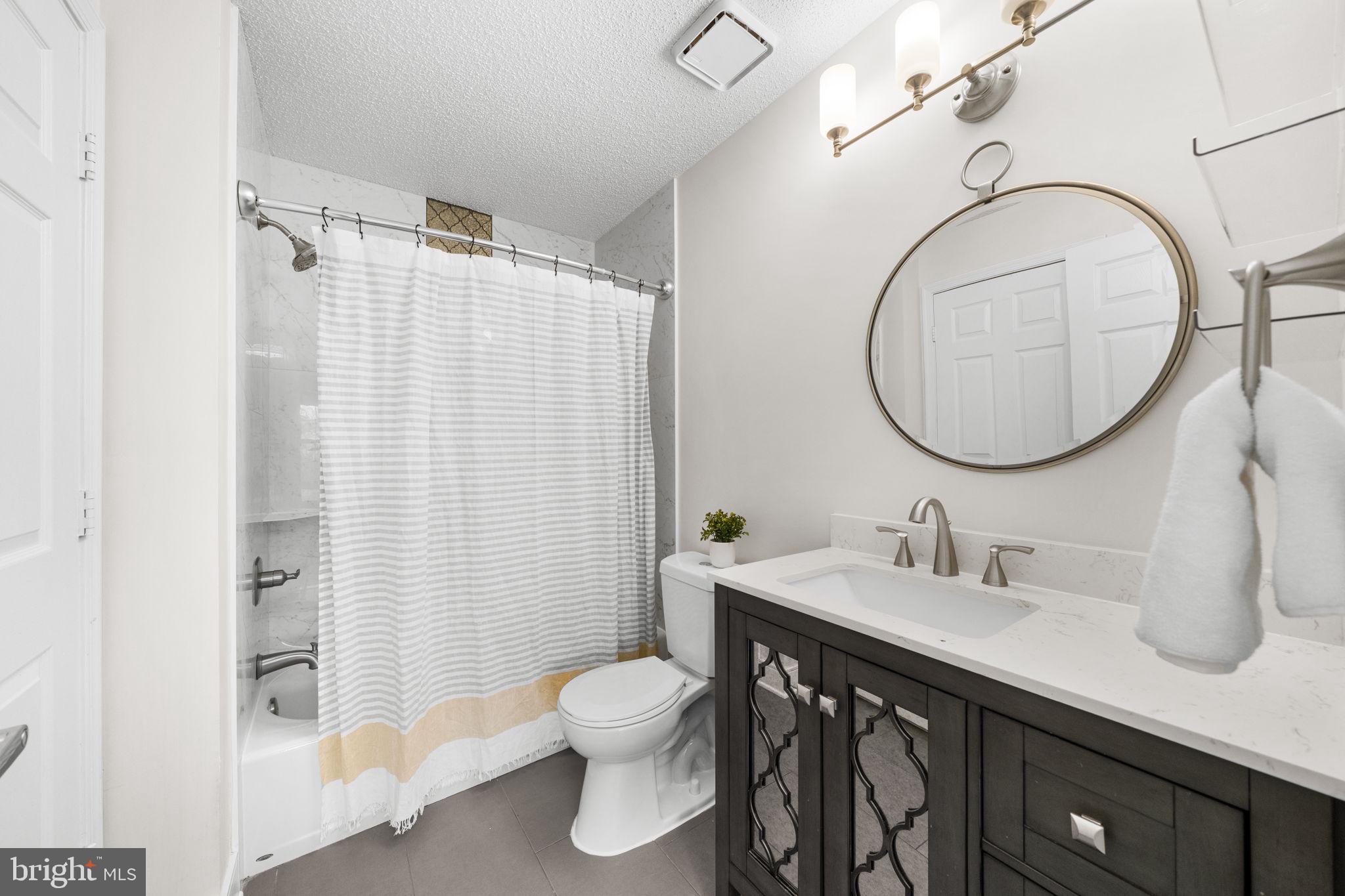 12014 Golf Ridge Court, Unit 302 Fairfax, VA 22033 - Photo 16 of 40 Primary Bathroom