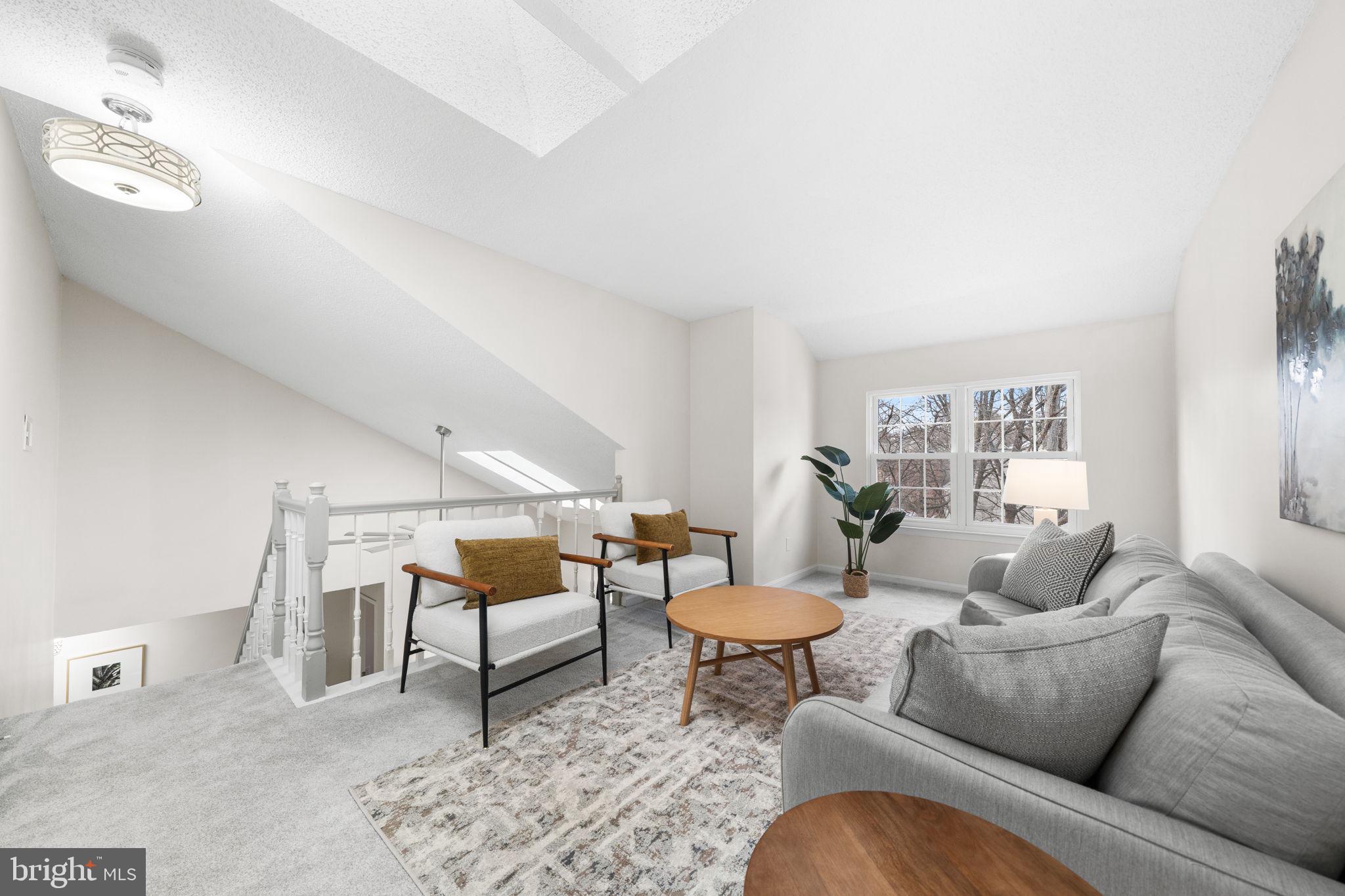 12014 Golf Ridge Court, Unit 302 Fairfax, VA 22033 - Photo 23 of 40 Loft