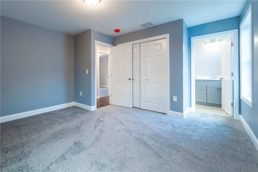 23 Crane Street Pawtucket, RI 02860 - Photo 11 of 20