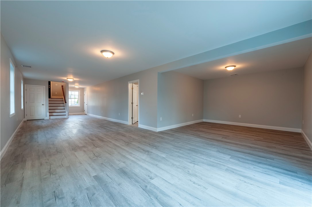 23 Crane Street Pawtucket, RI 02860 - Photo 16 of 20