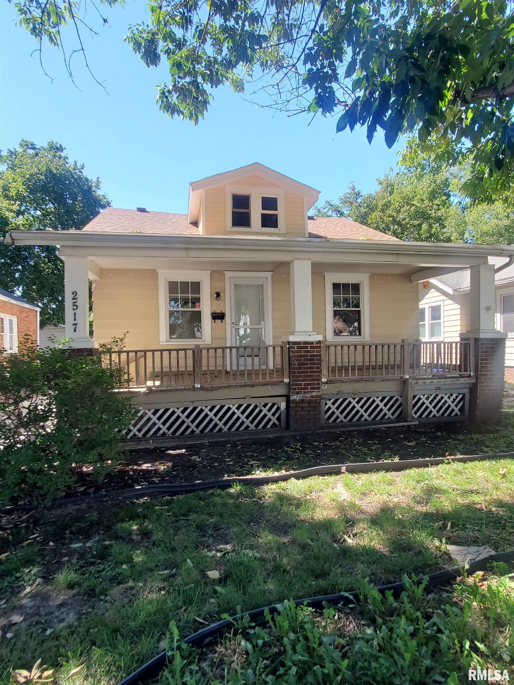 2517 South 6th Street Springfield, IL 62703 - Photo 1 of 17
