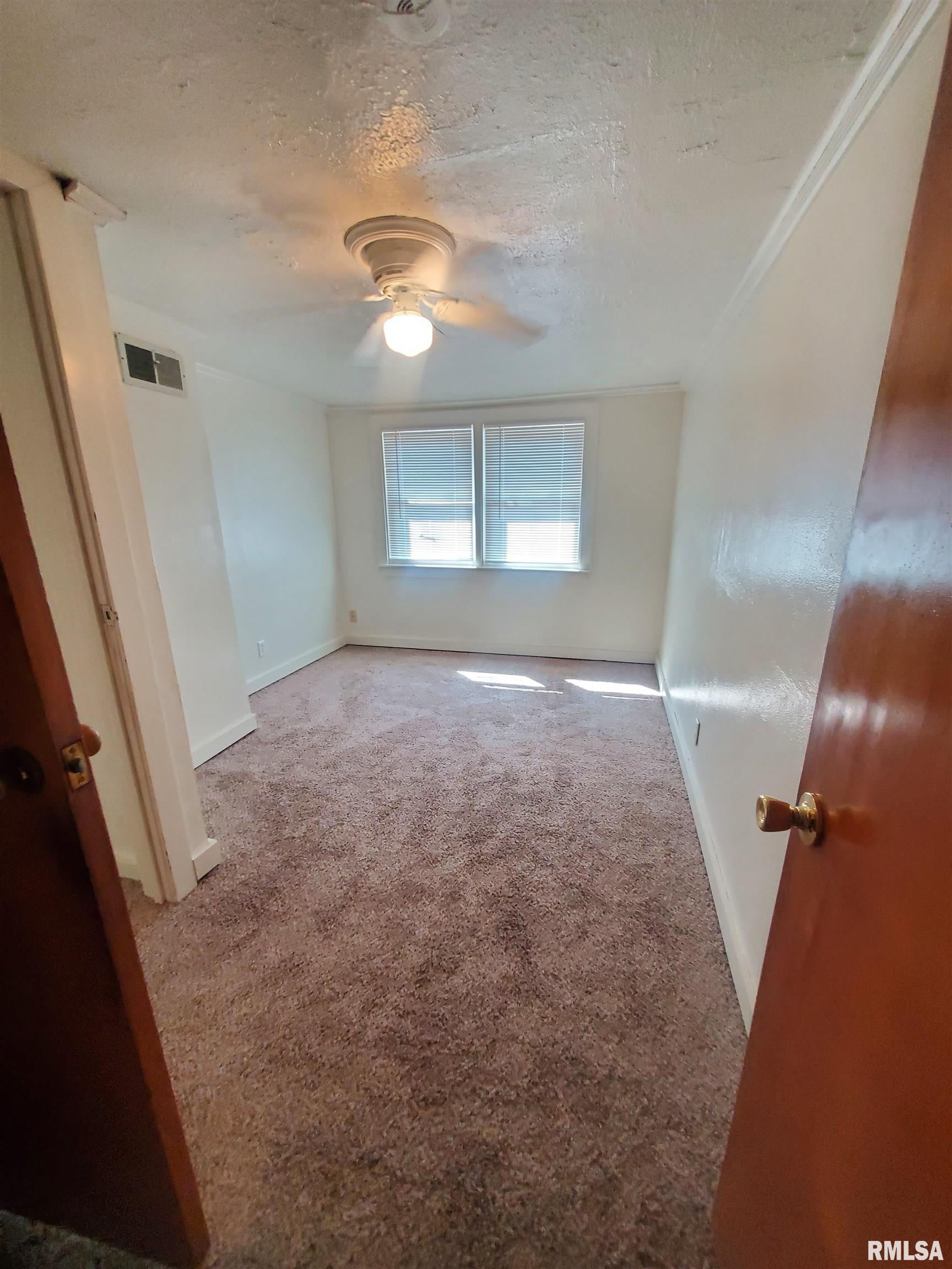 2517 South 6th Street Springfield, IL 62703 - Photo 12 of 17