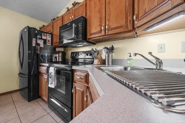 $389,900 | 6301 West Newton Stewart Road, Taswell, IN 47175