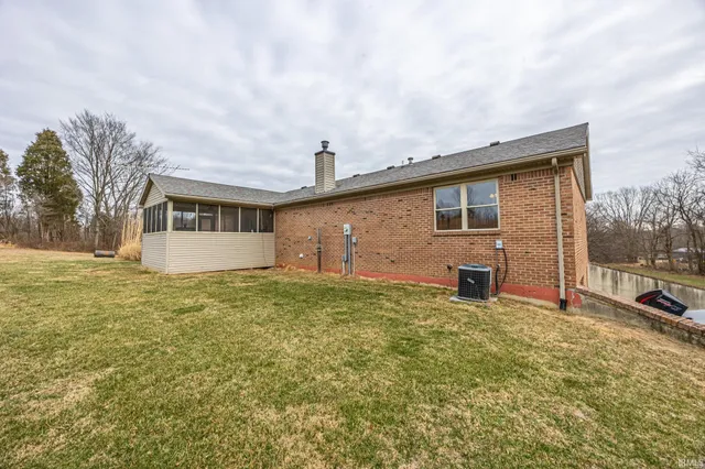 $399,900 | 6301 West Newton Stewart Road, Taswell, IN 47175