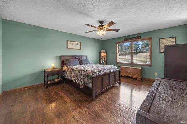 $389,900 | 6301 West Newton Stewart Road, Taswell, IN 47175