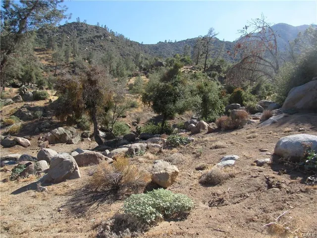 $33,000 | 5414501002 5414501002nd, Kernville, CA 93238