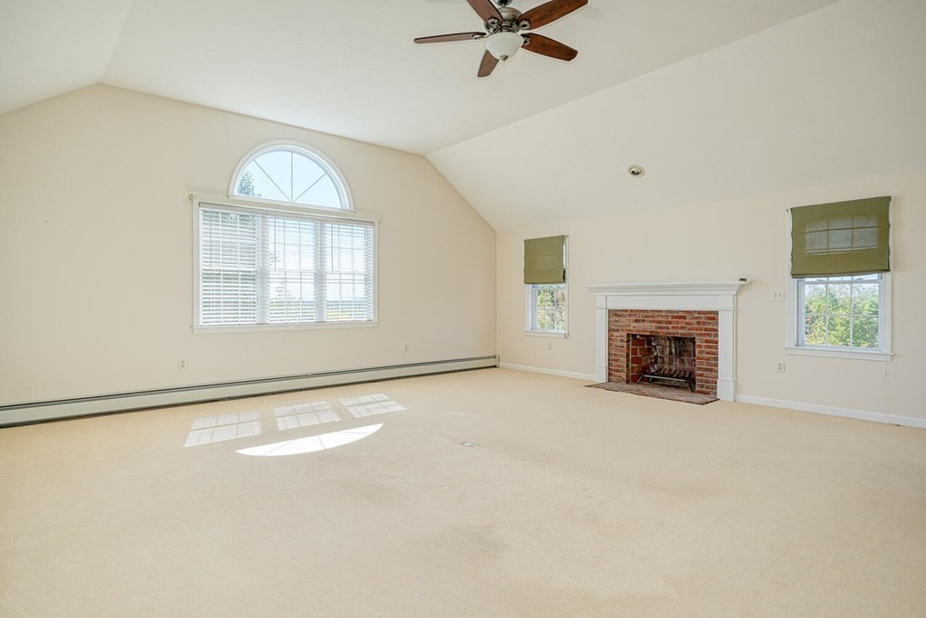 9 Carley Circle Rutland, MA 01543 - Photo 8 of 32 Gallery Image 8