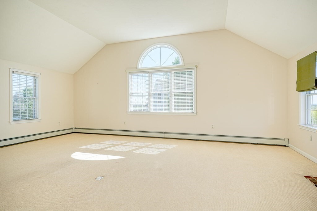9 Carley Circle Rutland, MA 01543 - Photo 9 of 32 Gallery Image 9