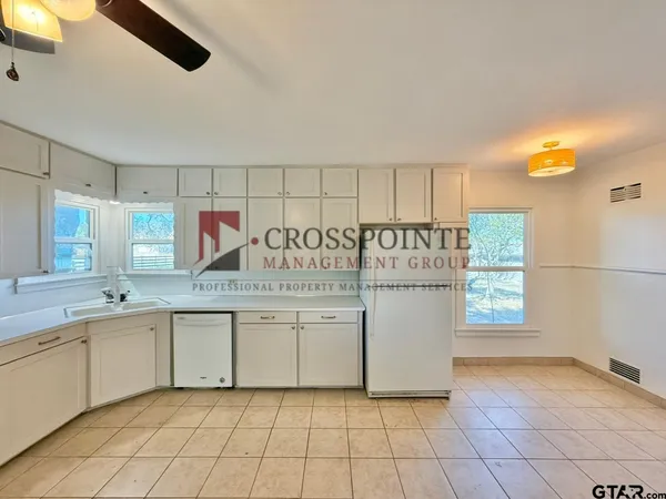 $1,850 | 10120 FM 346, Flint, TX 75762