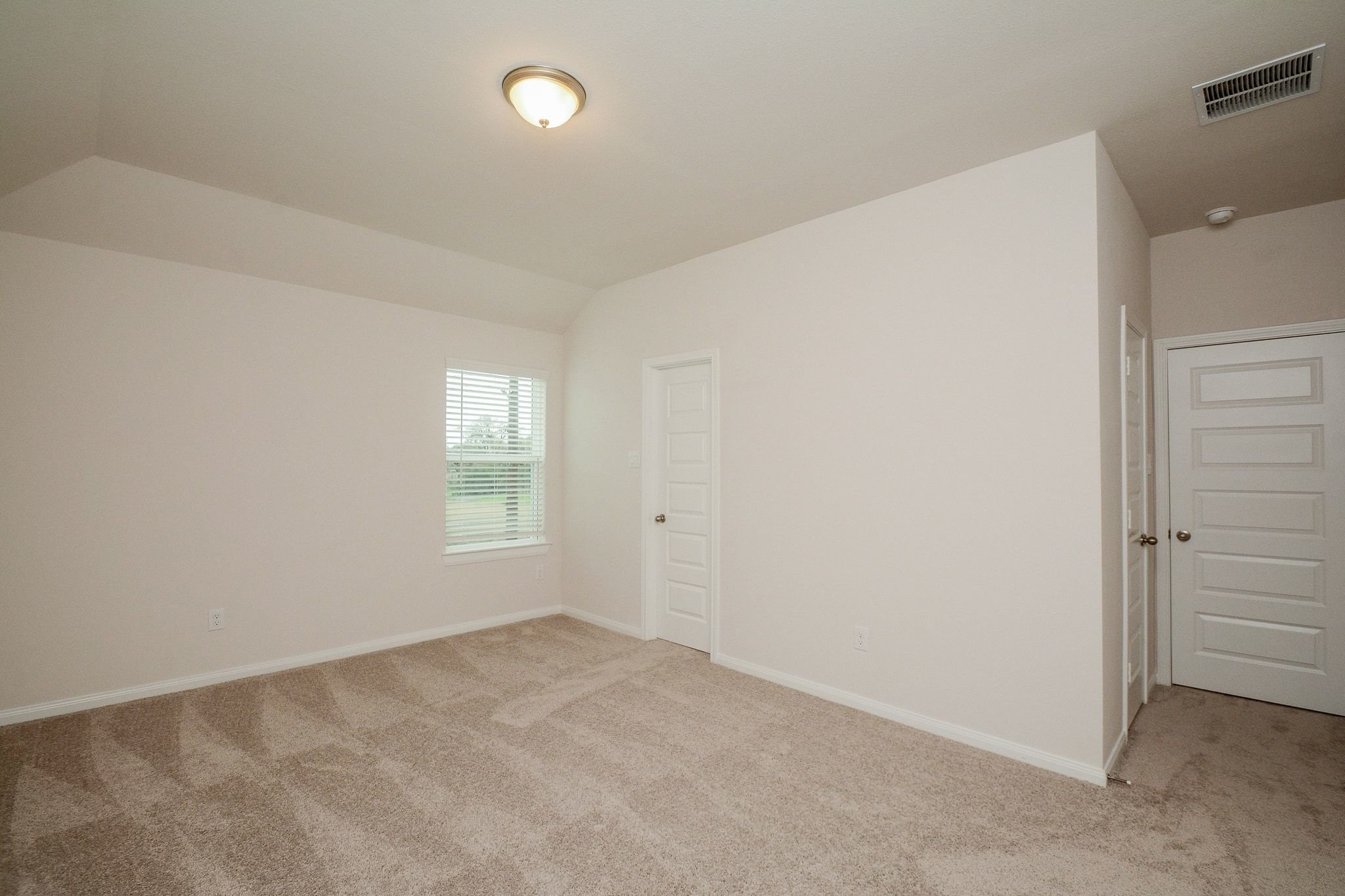20629 Dynamic Court Humble, TX 77338 - Photo 19 of 36 an empty room with windows
