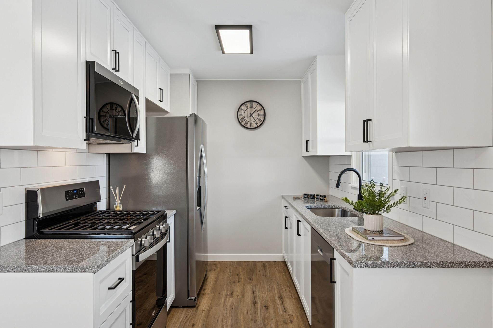 3500 72nd Avenue North Brooklyn Center, MN 55429 - Photo 6 of 27