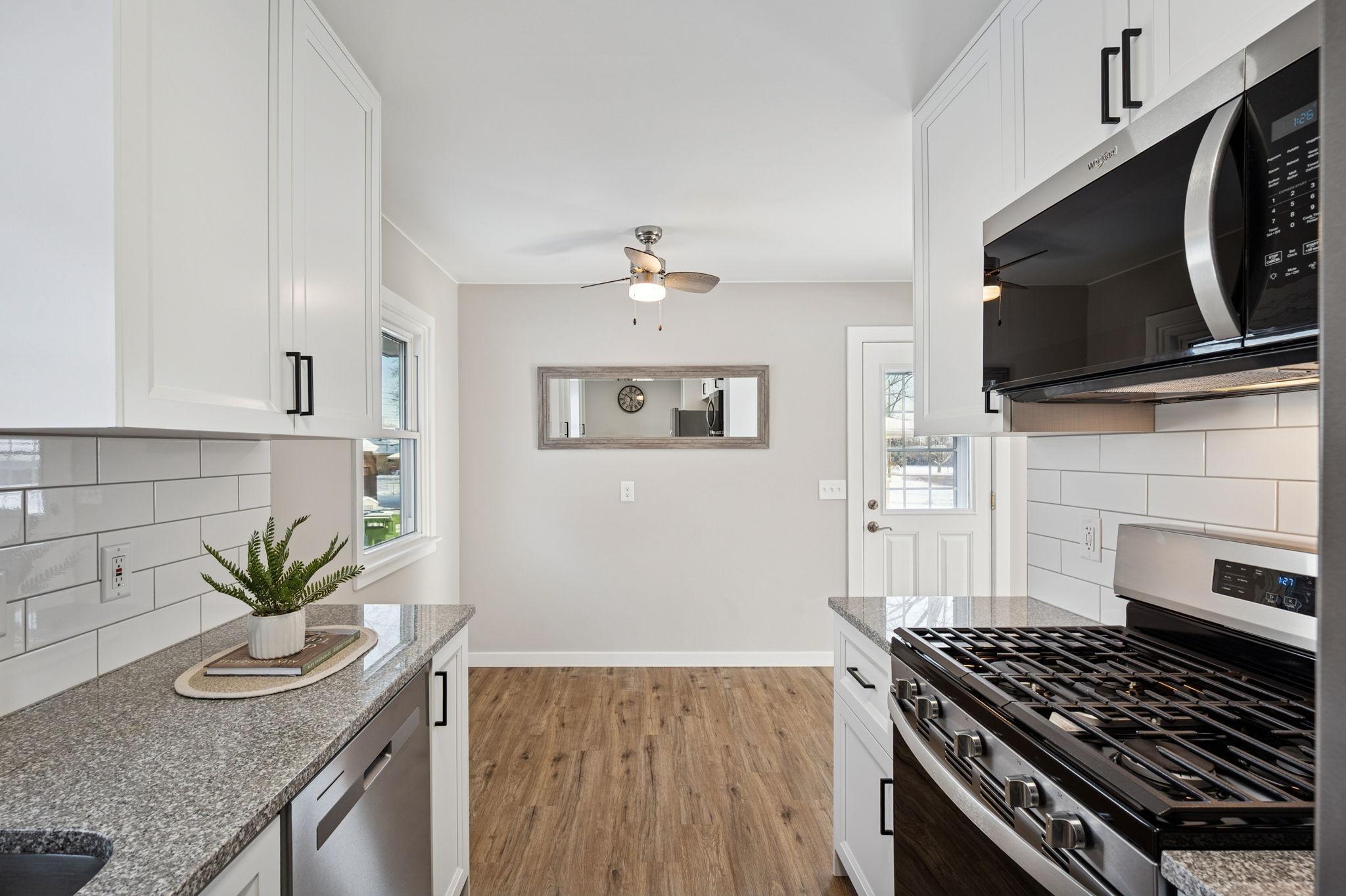 3500 72nd Avenue North Brooklyn Center, MN 55429 - Photo 7 of 27