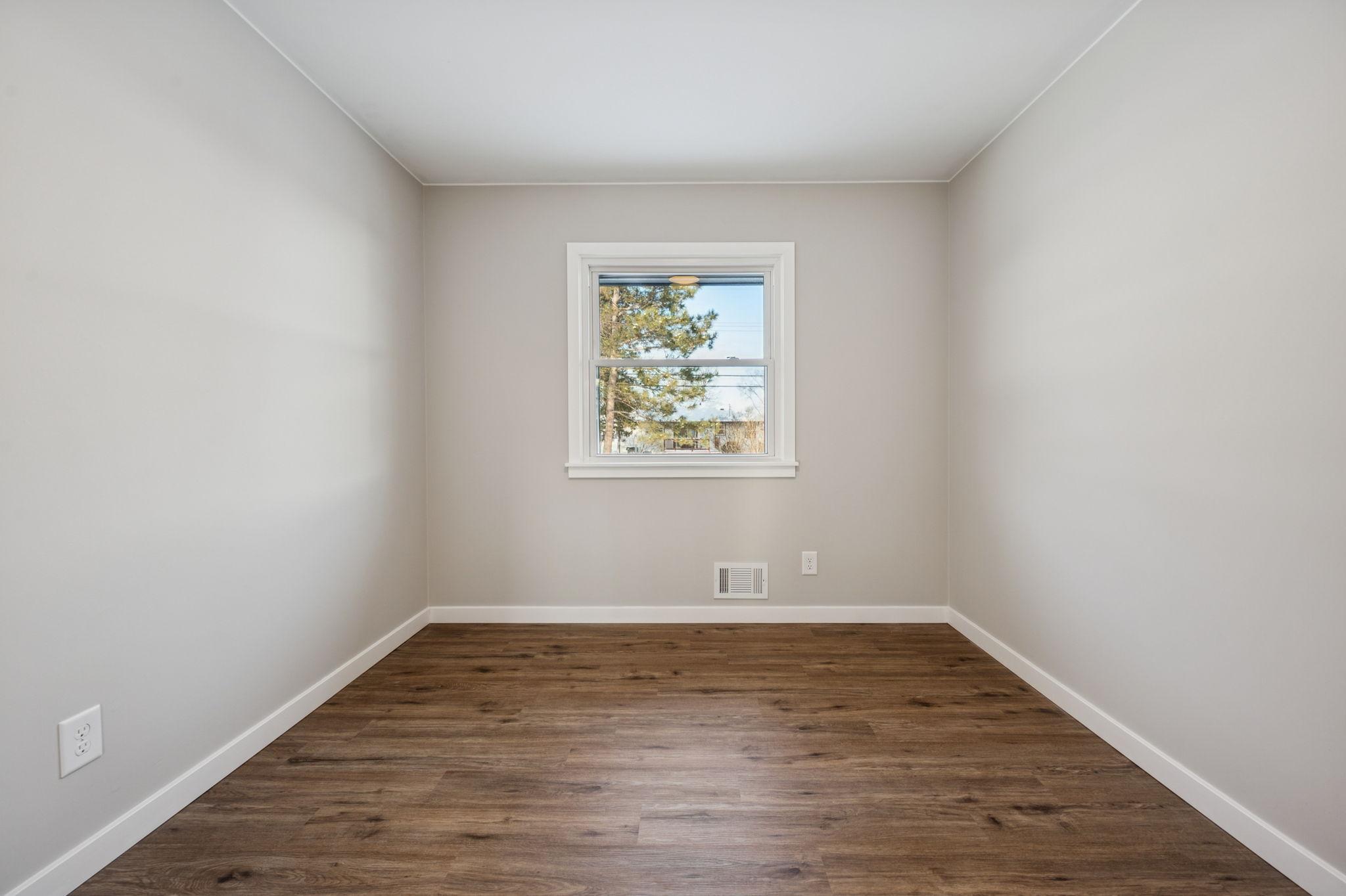 3500 72nd Avenue North Brooklyn Center, MN 55429 - Photo 8 of 27