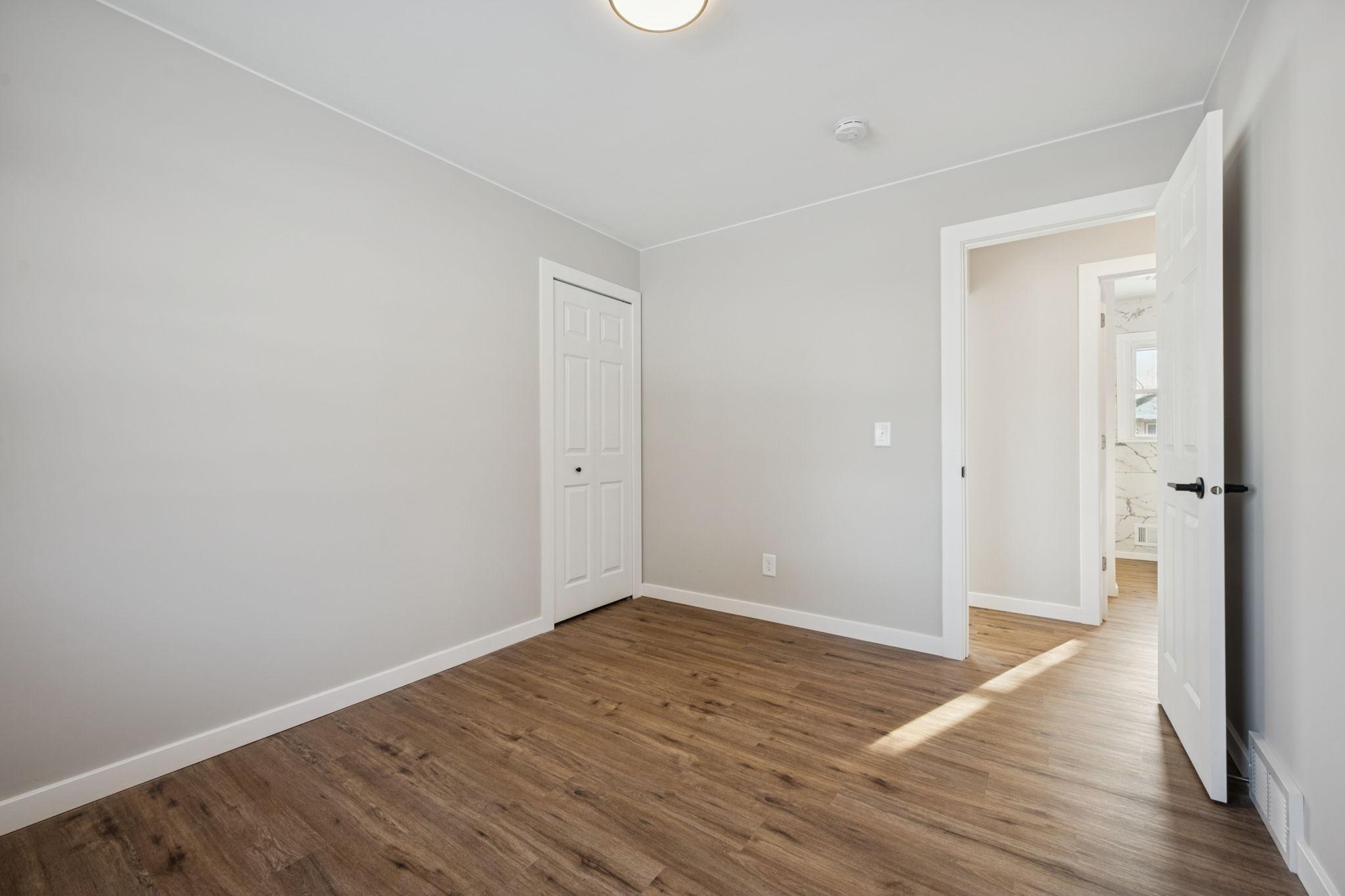 3500 72nd Avenue North Brooklyn Center, MN 55429 - Photo 9 of 27