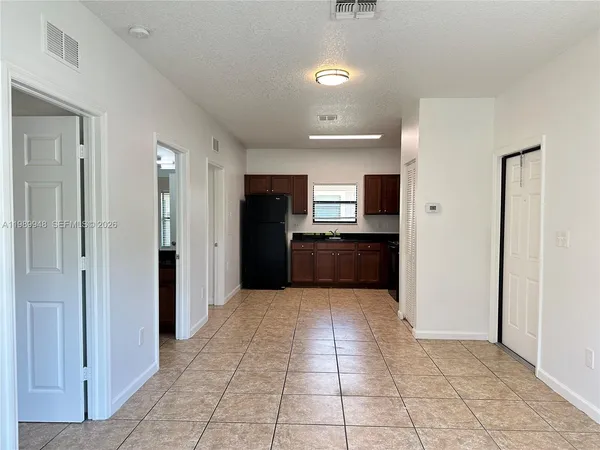 $1,925 | 1027 Northeast 10th Avenue, Unit 3, Fort Lauderdale, FL 33304