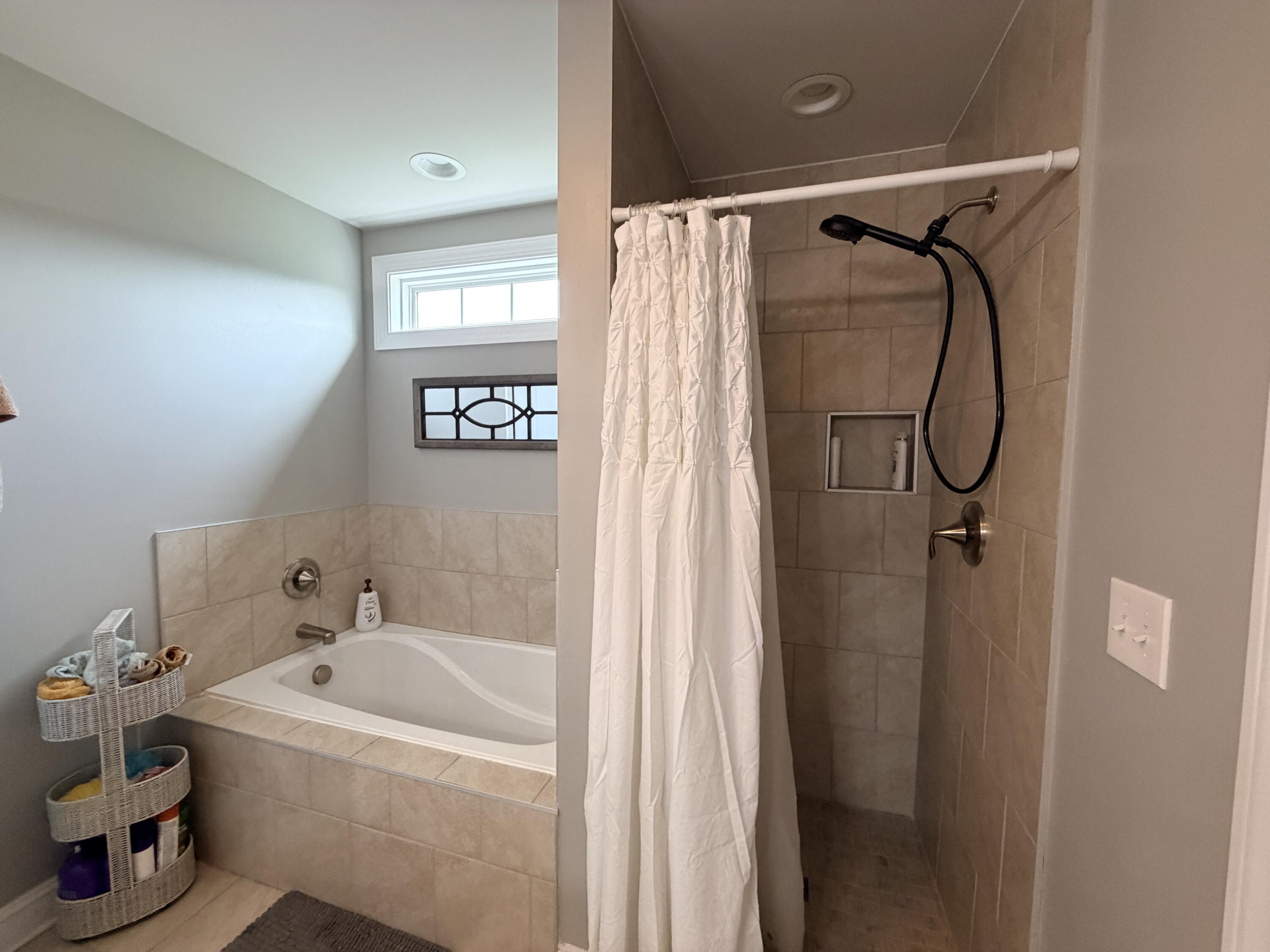 595 Spring Grove Drive Vinton, VA 24179 - Photo 18 of 29 20260710_141940227_iOS