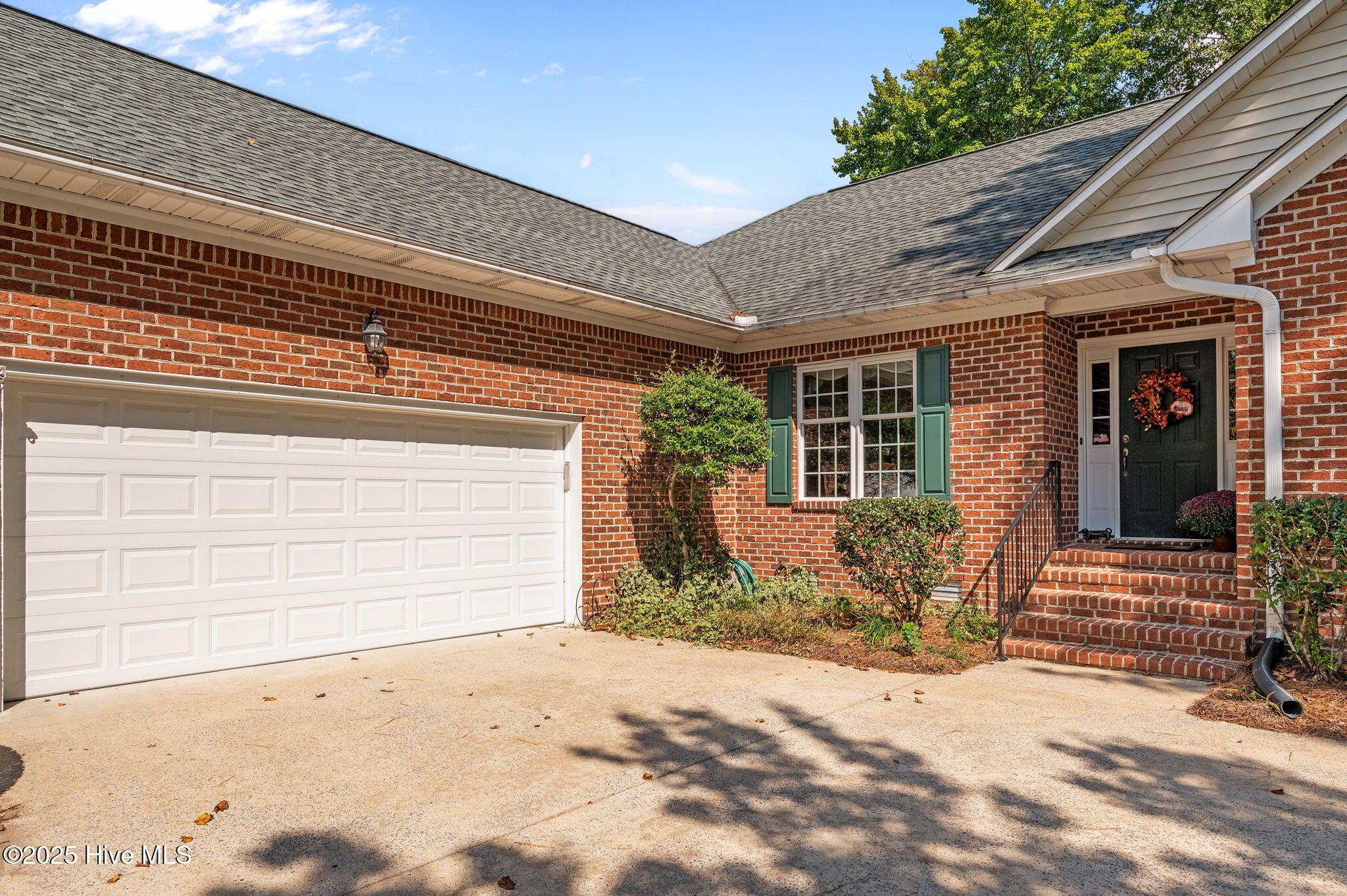 103 York Court Chocowinity, NC 27817 - Photo 4 of 53 4-web-or-mls-LHV_4258