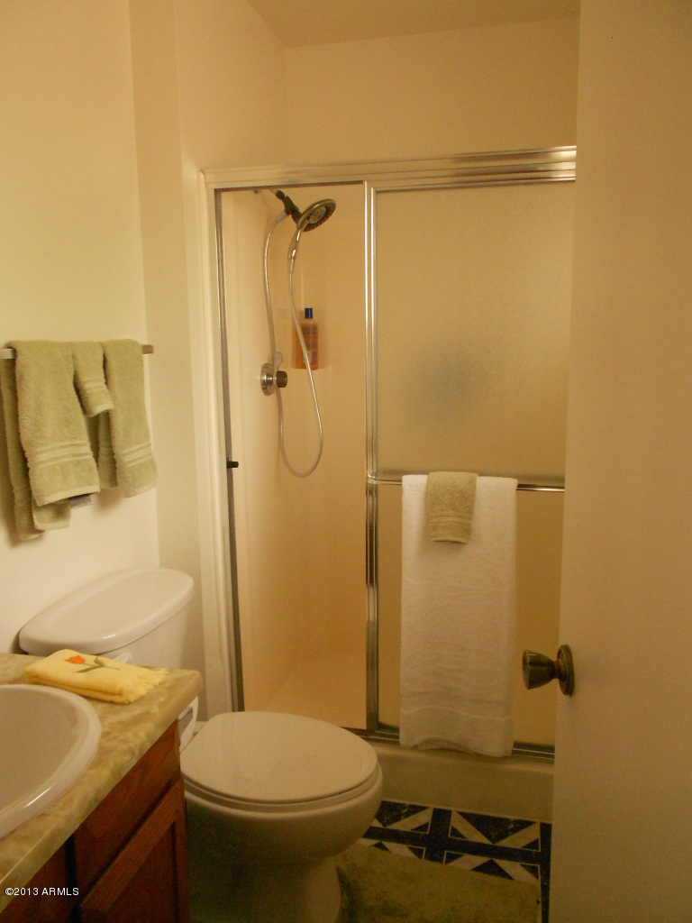 2126 East Greenway Road Phoenix, AZ 85022 - Photo 7 of 19 Master Bathroom