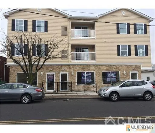 $2,200 | 95 Main Street, Sayreville, NJ 08872