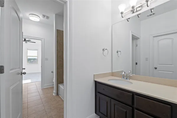 $3,800 | 4009 Benetton Way, Leander, TX 78641