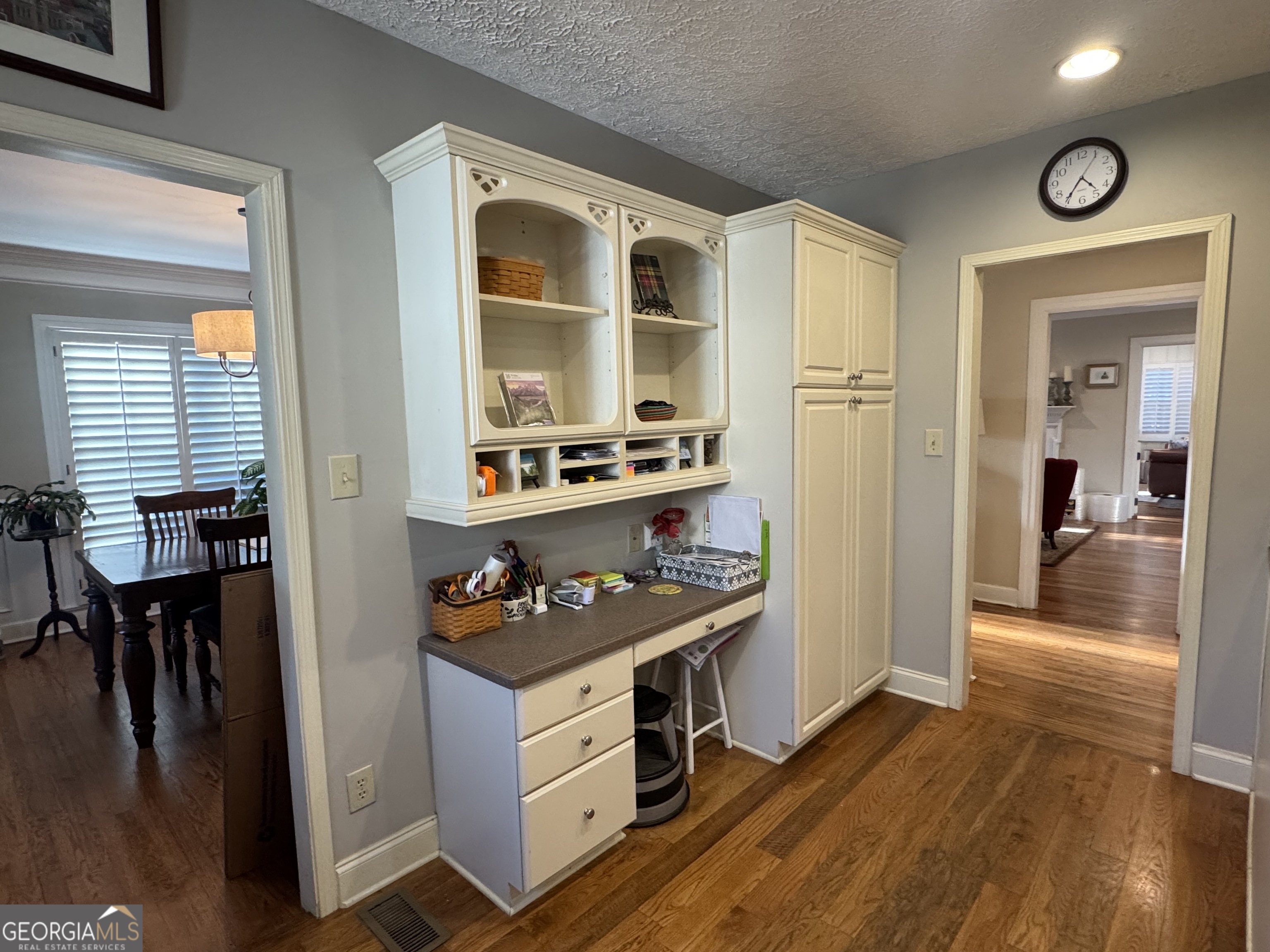 722 Maple Drive Griffin, GA 30224 - Photo 14 of 28 a kitchen with granite countertop a stove and a refrigerator