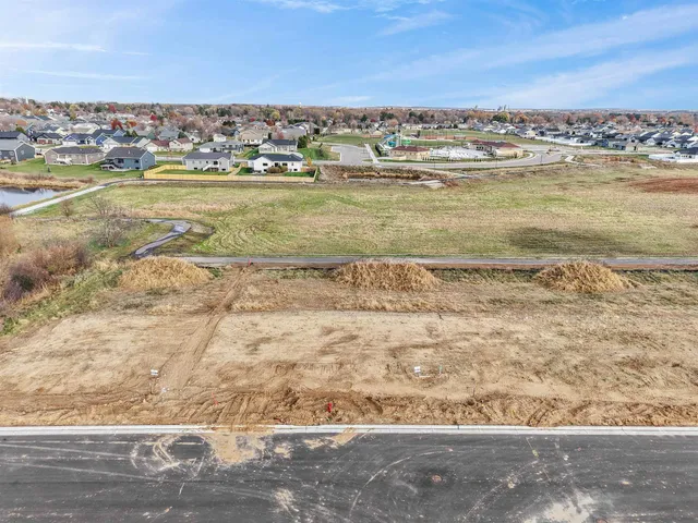 $89,900 | Lot 6 South Eight, Evansville, WI 53536