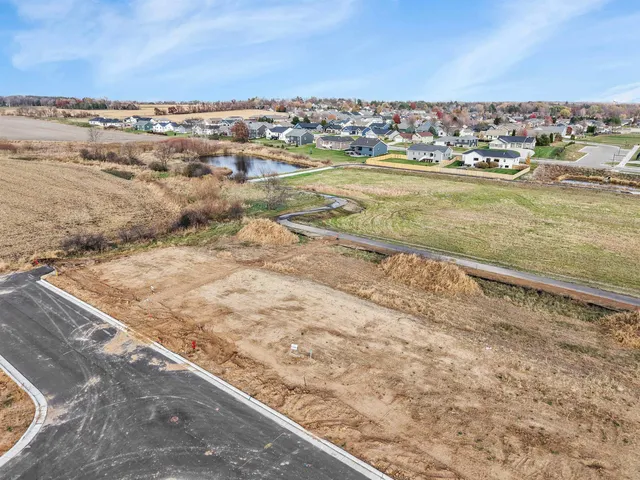 $89,900 | Lot 6 South Eight, Evansville, WI 53536