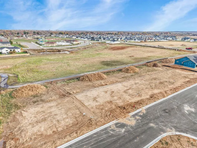 $89,900 | Lot 6 South Eight, Evansville, WI 53536