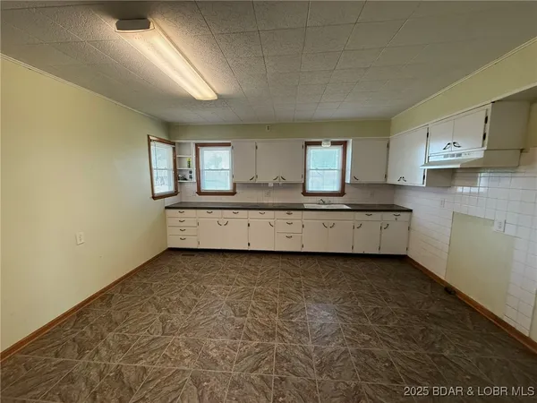 $1,725,000 | 12237 65th Highway, Cole Camp, MO 65325