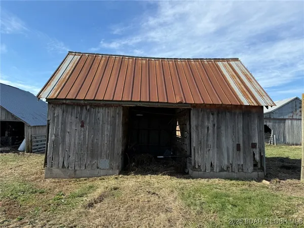 $1,725,000 | 12237 65th Highway, Cole Camp, MO 65325