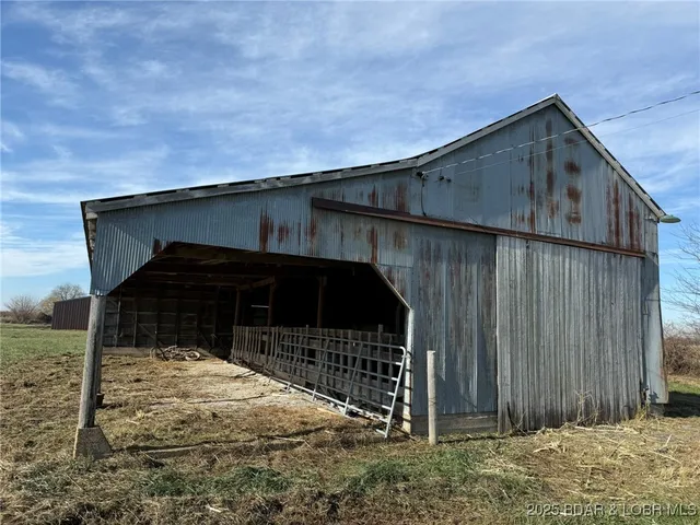 $1,725,000 | 12237 65th Highway, Cole Camp, MO 65325