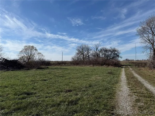 $1,725,000 | 12237 65th Highway, Cole Camp, MO 65325