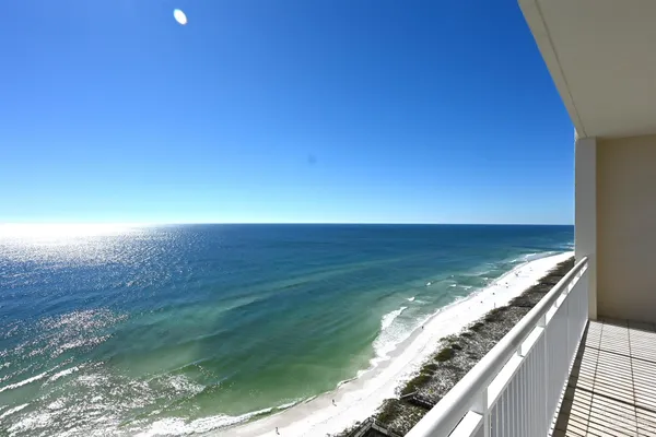 $675,000 | 8499 Gulf Boulevard, Unit 1705, Navarre, FL 32566